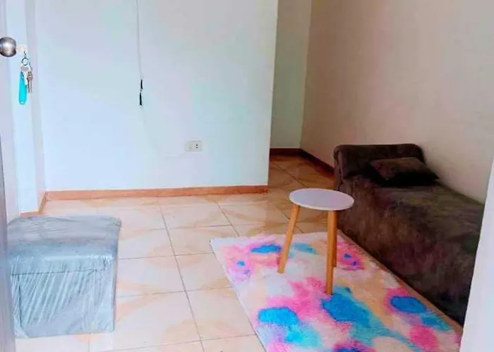 Marde's Apartment Pooc